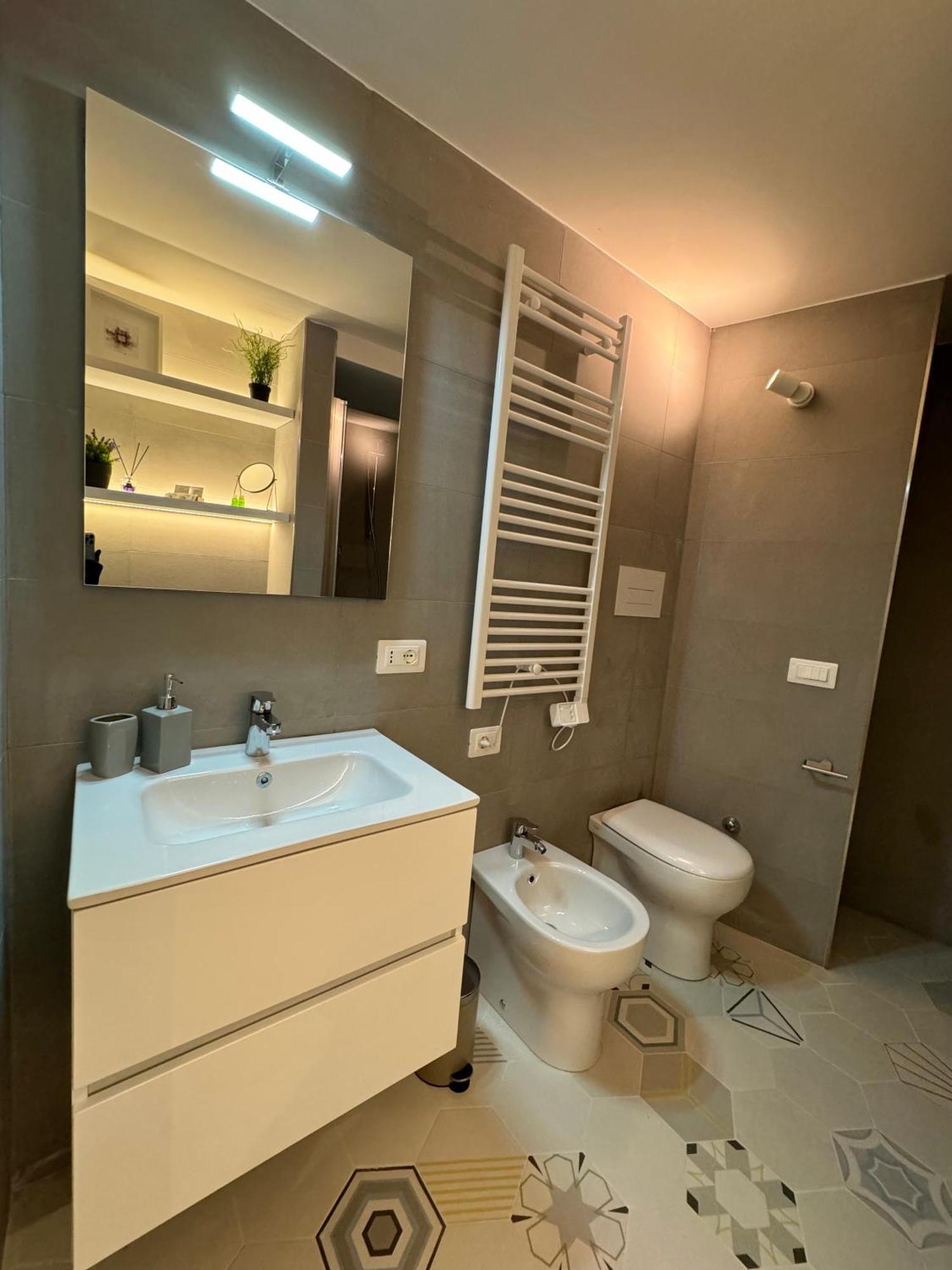 Residenza D'Artista Al Duomo1 Hotel Salerno Bagian luar foto