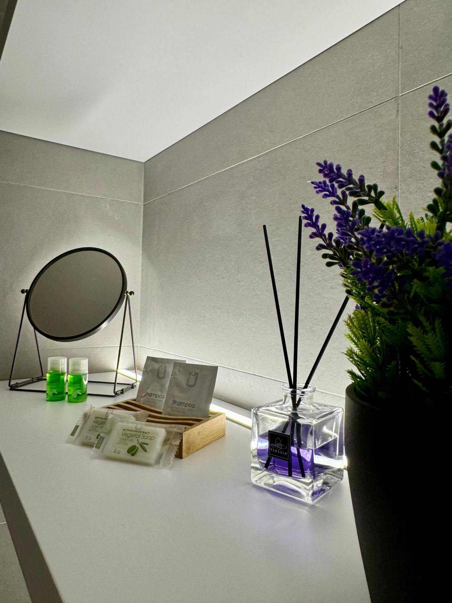 Residenza D'Artista Al Duomo1 Hotel Salerno Bagian luar foto